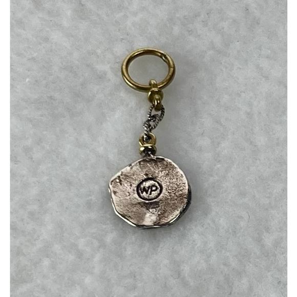 Sterling silver cross charm - Picture 2 of 2